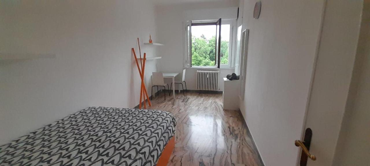 Hotel I Feel Orange Legnano Exterior foto