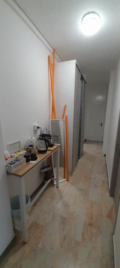 Hotel I Feel Orange Legnano Exterior foto