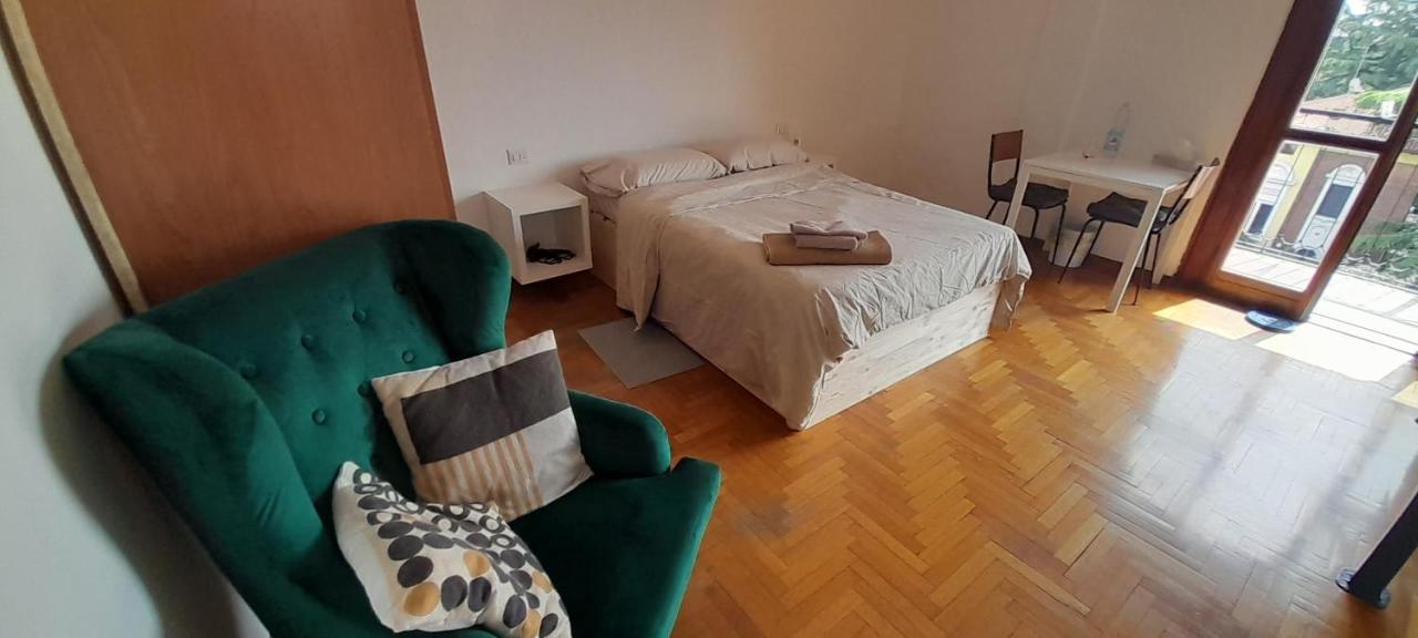 Hotel I Feel Orange Legnano Exterior foto